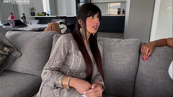 Bhabi Aaliyah Yasin cheats on her husband with Lola Marie