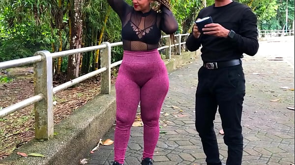 Entrevista Candente – Sexi CoLombianA MORENA de CULO GRANDE y Grueso.